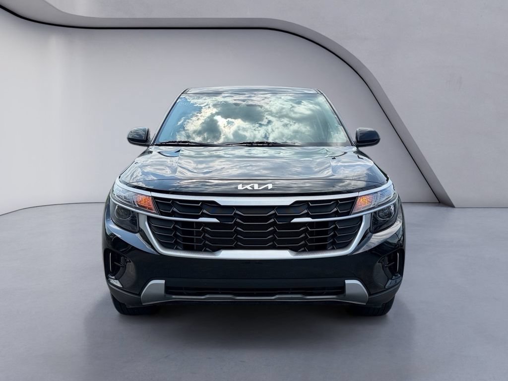 Used 2024 Kia Seltos LX AWD/4WD image 8