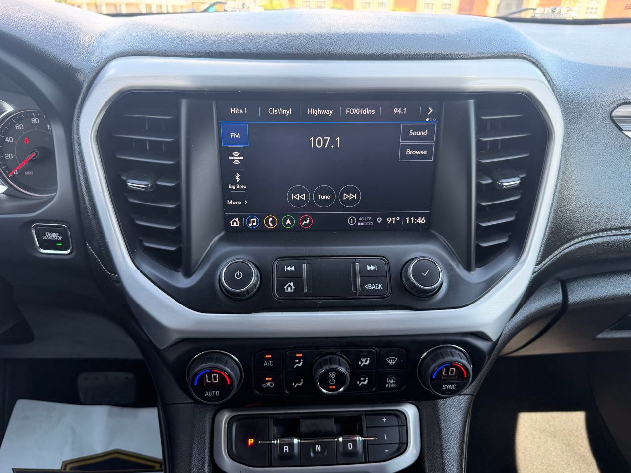 Used 2023 GMC Acadia SLT AWD/4WD image 26