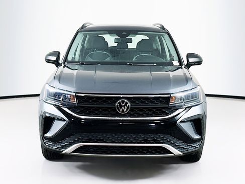Used 2022 Volkswagen Taos S FWD image 2