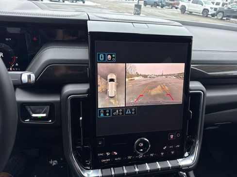 New 2026 GMC Yukon XL Elevation AWD/4WD image 25