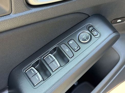 Used 2023 Honda Civic LX image 21