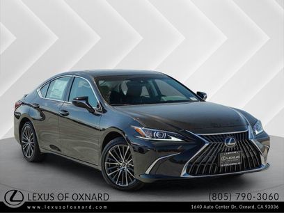 New 2025 Lexus ES 300h w/ Premium Package