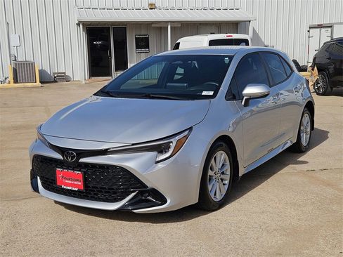 Used 2023 Toyota Corolla SE image 8