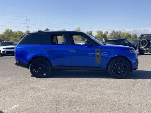 New 2025 Land Rover Range Rover SV AWD/4WD image 17