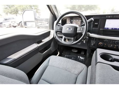 Certified 2024 Ford F250 XLT AWD/4WD image 7