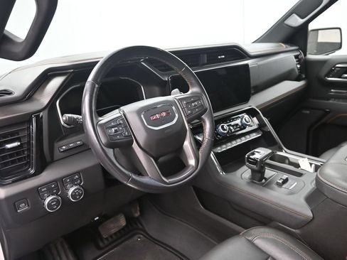 Used 2022 GMC Sierra 1500 AT4 w/ AT4 Premium Package AWD/4WD image 14