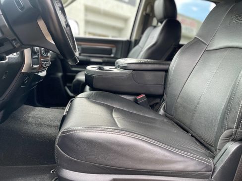 Used 2018 RAM 2500 Laramie w/ Protection Group image 17