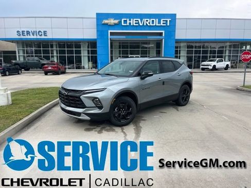 New 2026 Chevrolet Blazer LT w/ Sound & Technology Package FWD image 1