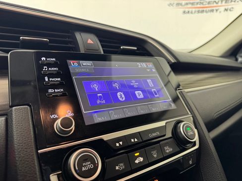 Used 2019 Honda Civic EX image 19
