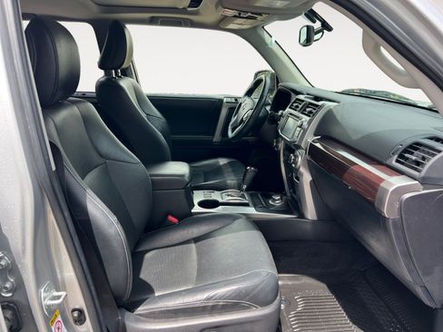 Used 2016 Toyota 4Runner Limited AWD/4WD image 15