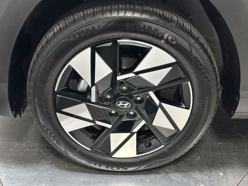 Used 2025 Hyundai Kona SEL image 18