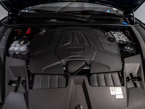 New 2026 Porsche Cayenne AWD/4WD image 30