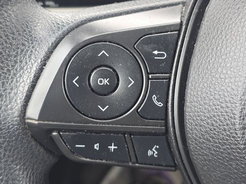 Used 2022 Toyota Corolla LE image 24