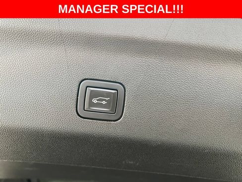Used 2023 Chevrolet Tahoe LT AWD/4WD image 32