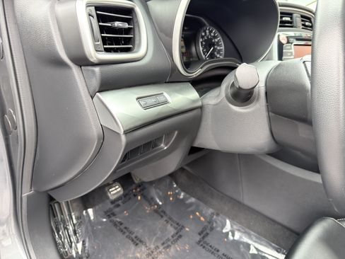 Used 2023 Nissan Maxima SV w/ Floor Mat Group FWD image 24