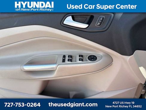 Used 2018 Ford Escape SE image 10