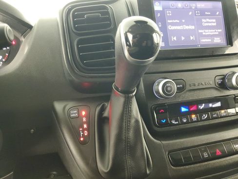 Used 2025 RAM ProMaster 2500 w/ Convenience Group FWD image 19
