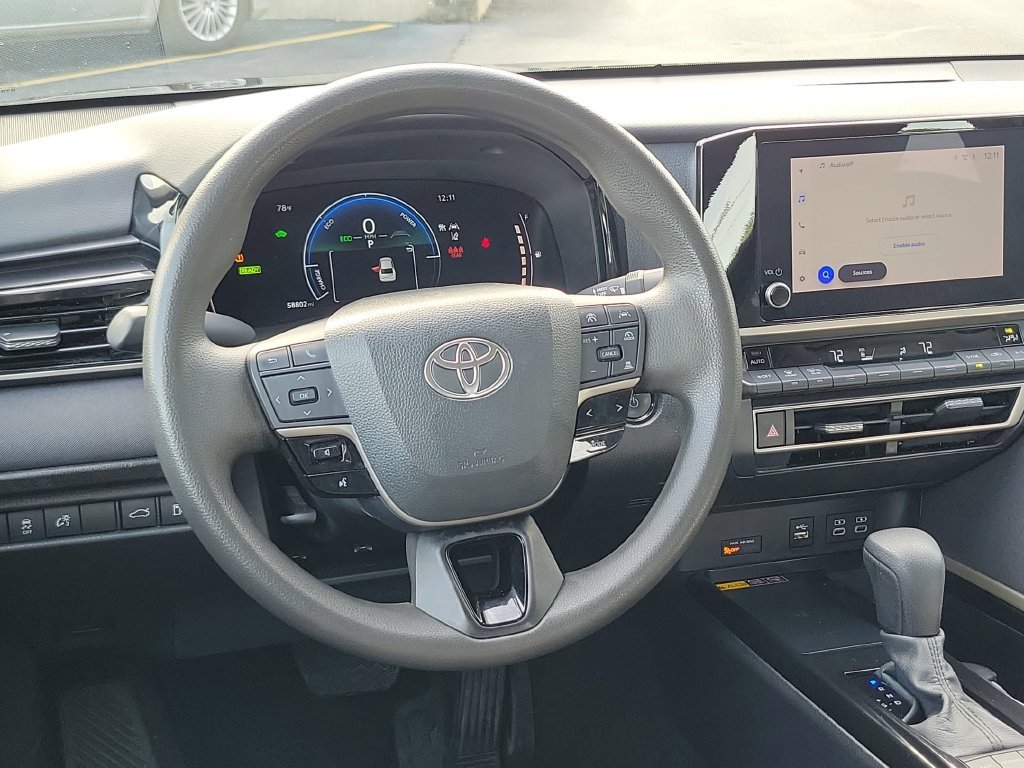 Used 2025 Toyota Camry LE FWD image 14