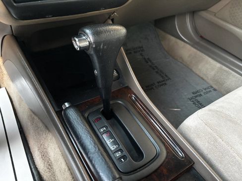 Used 2000 Honda Accord SE image 19