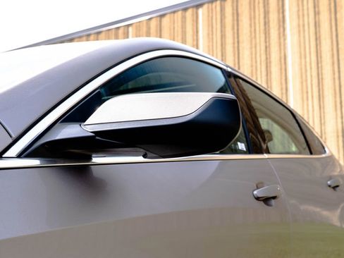 Used 2024 Chevrolet Malibu LT FWD image 11