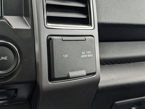 Certified 2017 Ford F150 XLT w/ Equipment Group 302A Luxury image 27