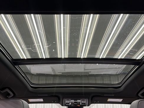 Used 2026 GMC Yukon Denali w/ Sun & Power Step Package image 46