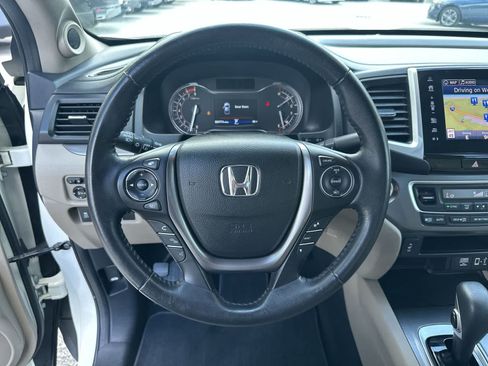 Used 2017 Honda Ridgeline RTL-T image 18