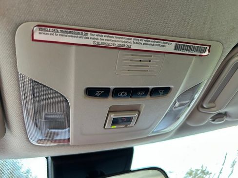 Used 2021 Toyota Corolla LE FWD image 28