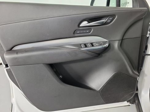 Used 2023 Cadillac XT4 Premium Luxury FWD image 19