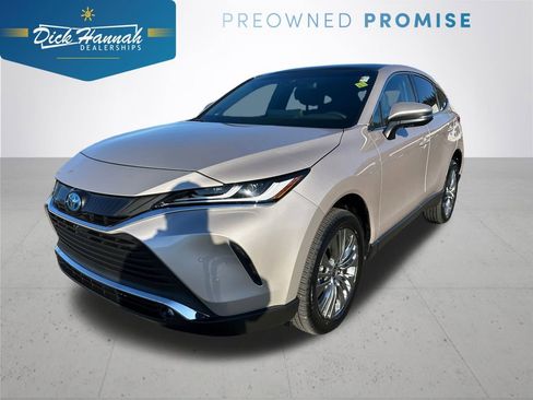 Used 2024 Toyota Venza Limited image 1