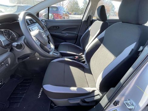 Used 2025 Nissan Versa S w/ Trunk Package image 13