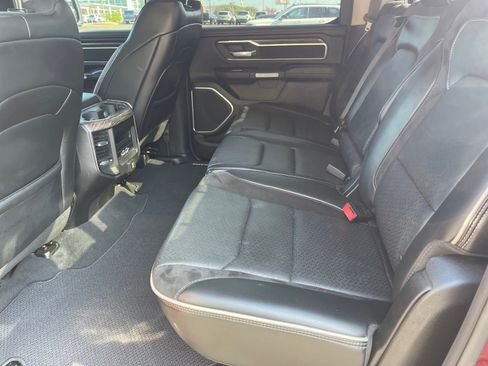 Used 2019 RAM 1500 Laramie AWD/4WD image 12