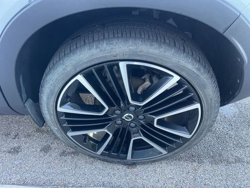 Certified 2024 Volvo XC40 B5 Core image 13