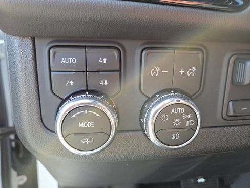 New 2026 GMC Yukon AT4 w/ AT4 Premium Plus Package AWD/4WD image 8