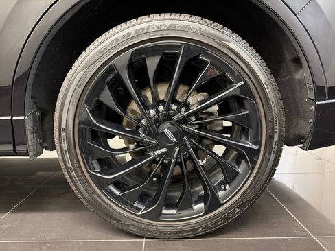 Certified 2025 Lincoln Aviator Reserve w/ Jet Appearance Package AWD/4WD image 7