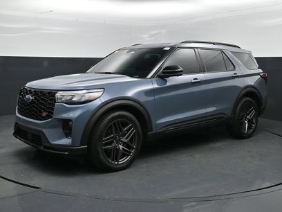 Used 2025 Ford Explorer ST