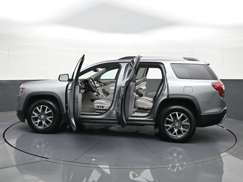 Used 2023 GMC Acadia SLT AWD/4WD image 41