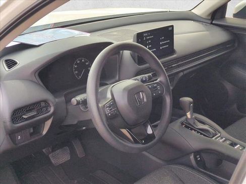 Certified 2026 Honda HR-V LX image 10