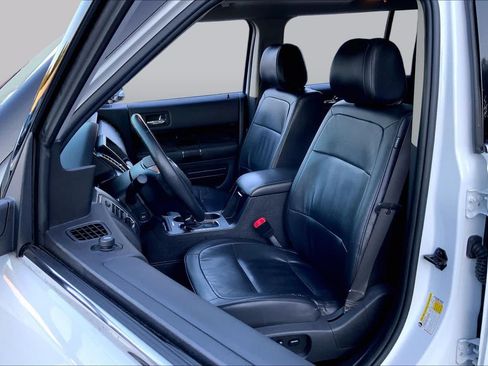 Used 2018 Ford Flex SEL w/ Equipment Group 202A AWD/4WD image 9