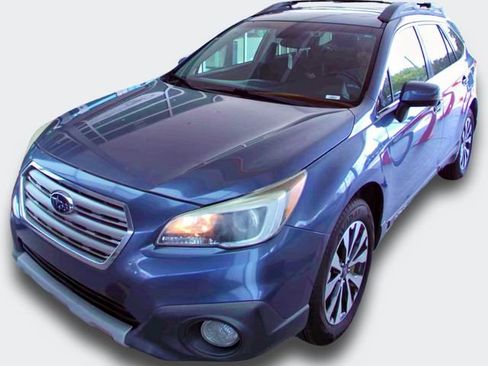 Used 2015 Subaru Outback 2.5i Limited AWD/4WD image 2