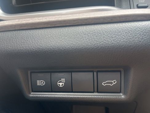 Used 2024 Toyota Grand Highlander AWD image 25
