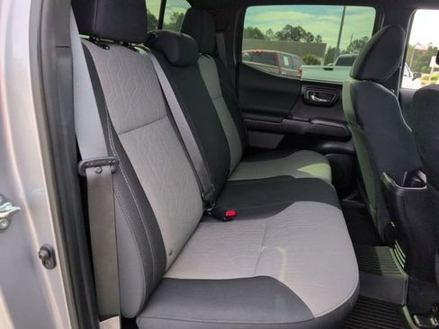Used 2021 Toyota Tacoma TRD Sport w/ Technology Package AWD/4WD image 27
