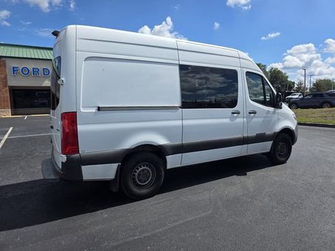 Used 2019 Mercedes-Benz Sprinter 1500 image 5