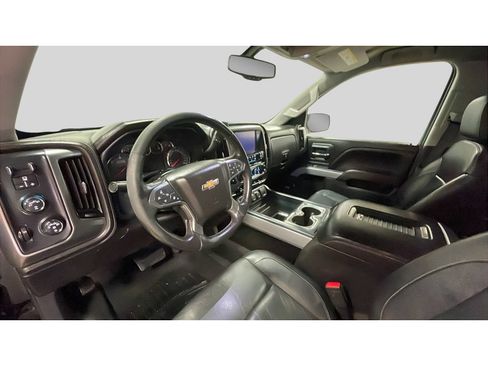 Used 2017 Chevrolet Silverado 1500 LTZ Z71 w/ LTZ Plus Package AWD/4WD image 11