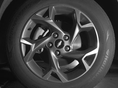 Used 2025 Chevrolet Trax LT w/ LT Convenience Package FWD image 12