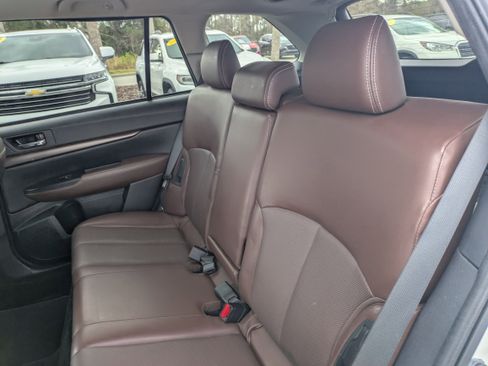 Used 2014 Subaru Outback 2.5i Limited image 14
