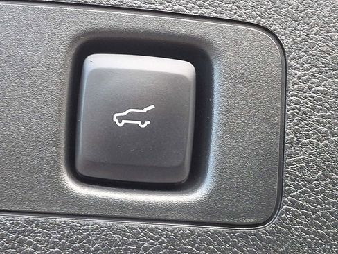 Used 2022 Lincoln Corsair AWD w/ Premium Package image 29