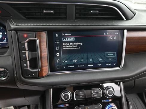 Used 2024 GMC Yukon Denali Ultimate AWD/4WD image 34