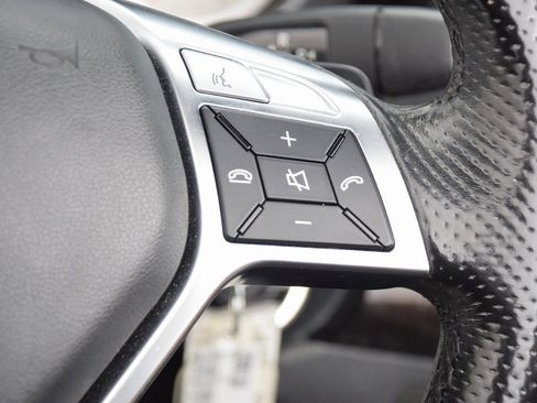 Used 2015 Mercedes-Benz E 400 Cabriolet image 22