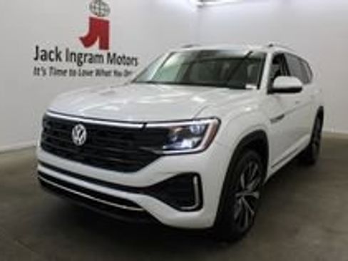 New 2026 Volkswagen Atlas SEL Premium R-Line AWD/4WD image 2